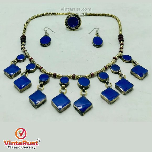 Coral Stone Beaded Choker with Ring and Earrings - Picture 5 of 7